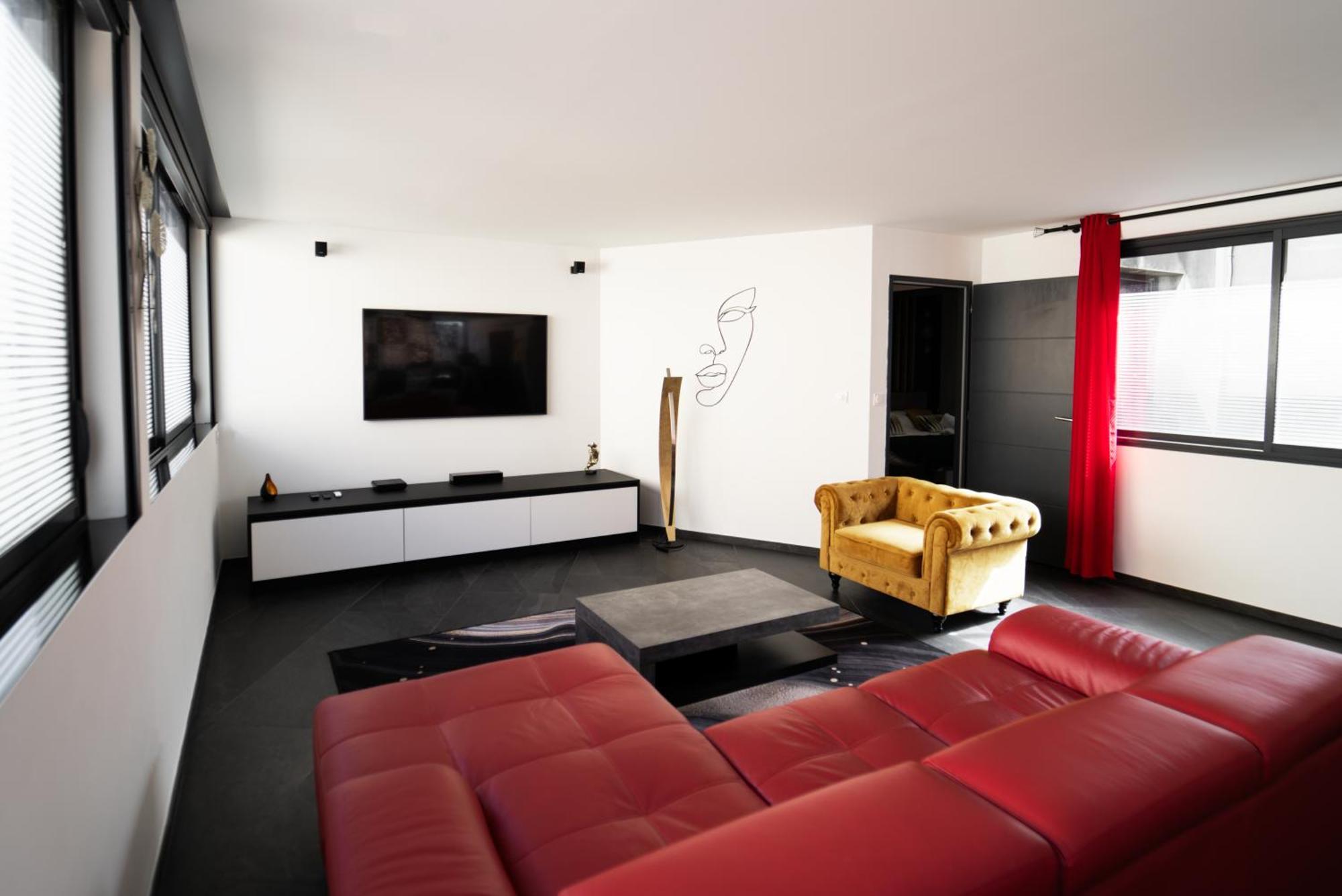 Loft 150 M2 Jacuzzi, Sauna Et Massage Бланяк Екстериор снимка